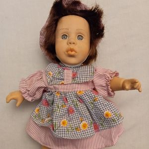 Vtg Gi-Go Expressions Doll  11"